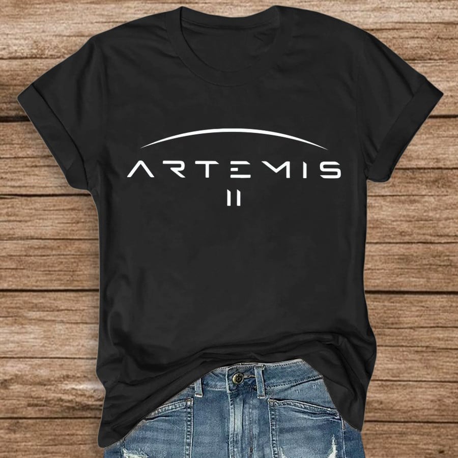 Artemis II Moon Landing Misson T-Shirt NASA Moon Mission 2026 Apparel Good Gift For Her