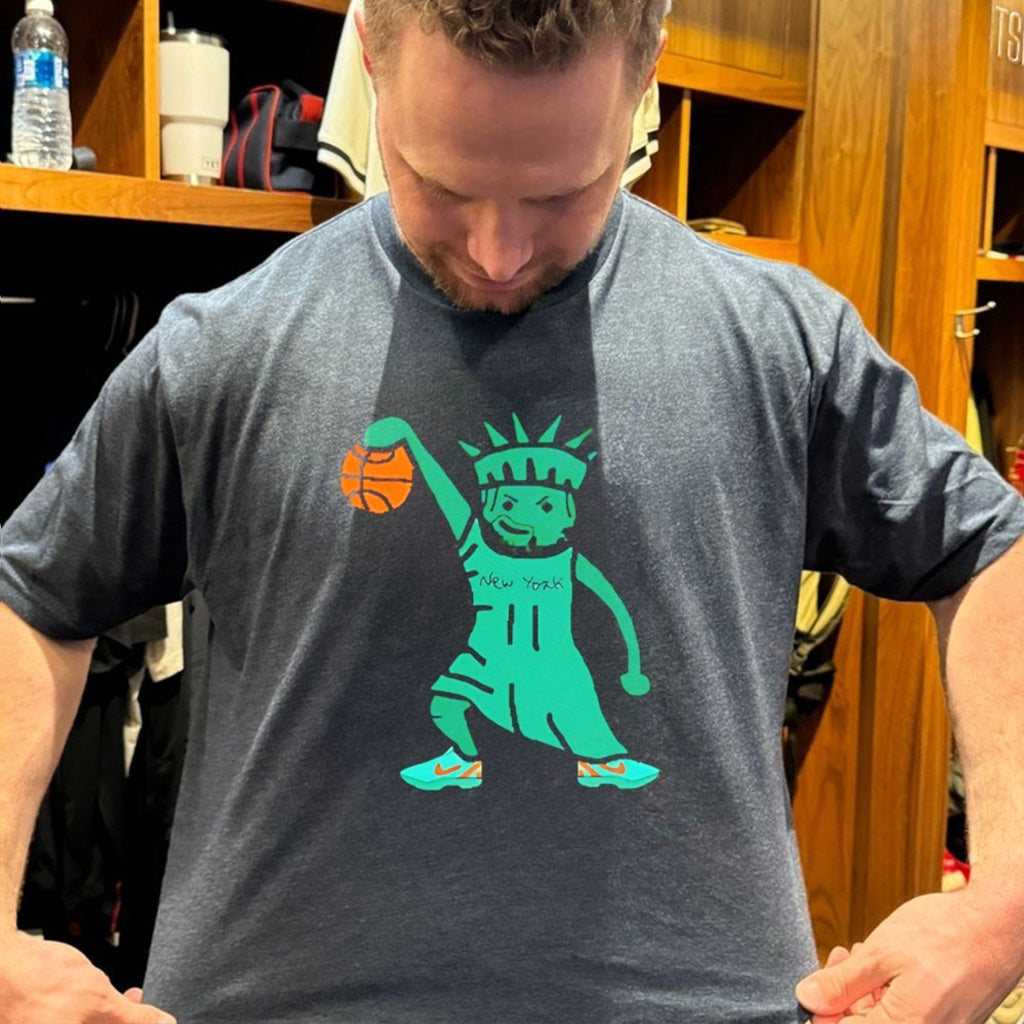 Statue Of Jalen Brunson In Vegas 40 Points Nba Cup Semi Finals T Shirt - Roseregae